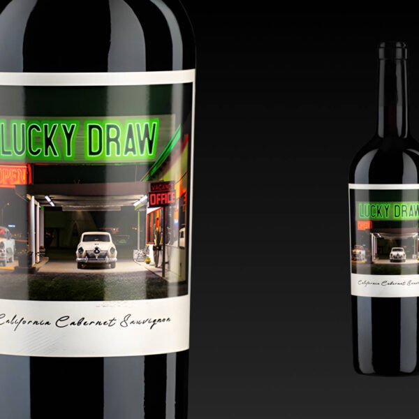 Eine Flasche Lucky Draw Rotwein